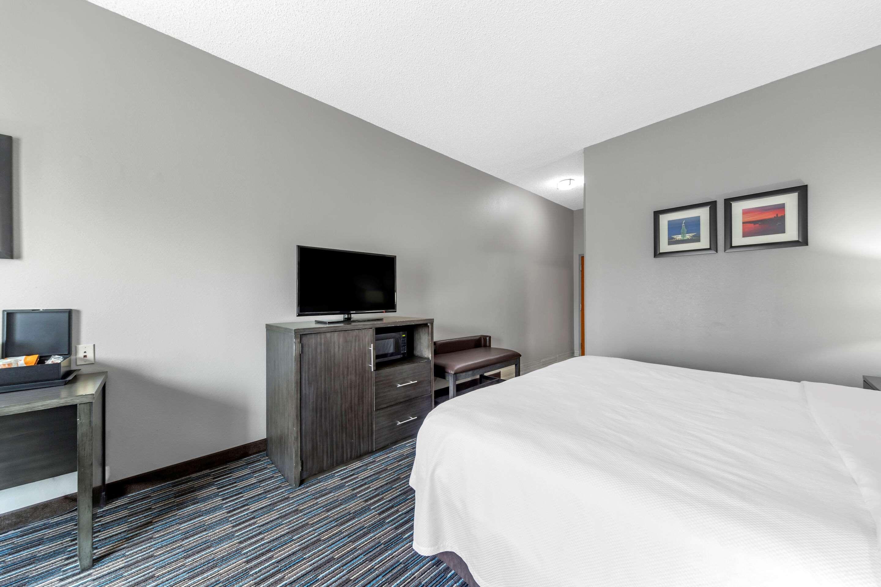 Garner Hotel Oklahoma City - Quail Springs By Ihg Экстерьер фото