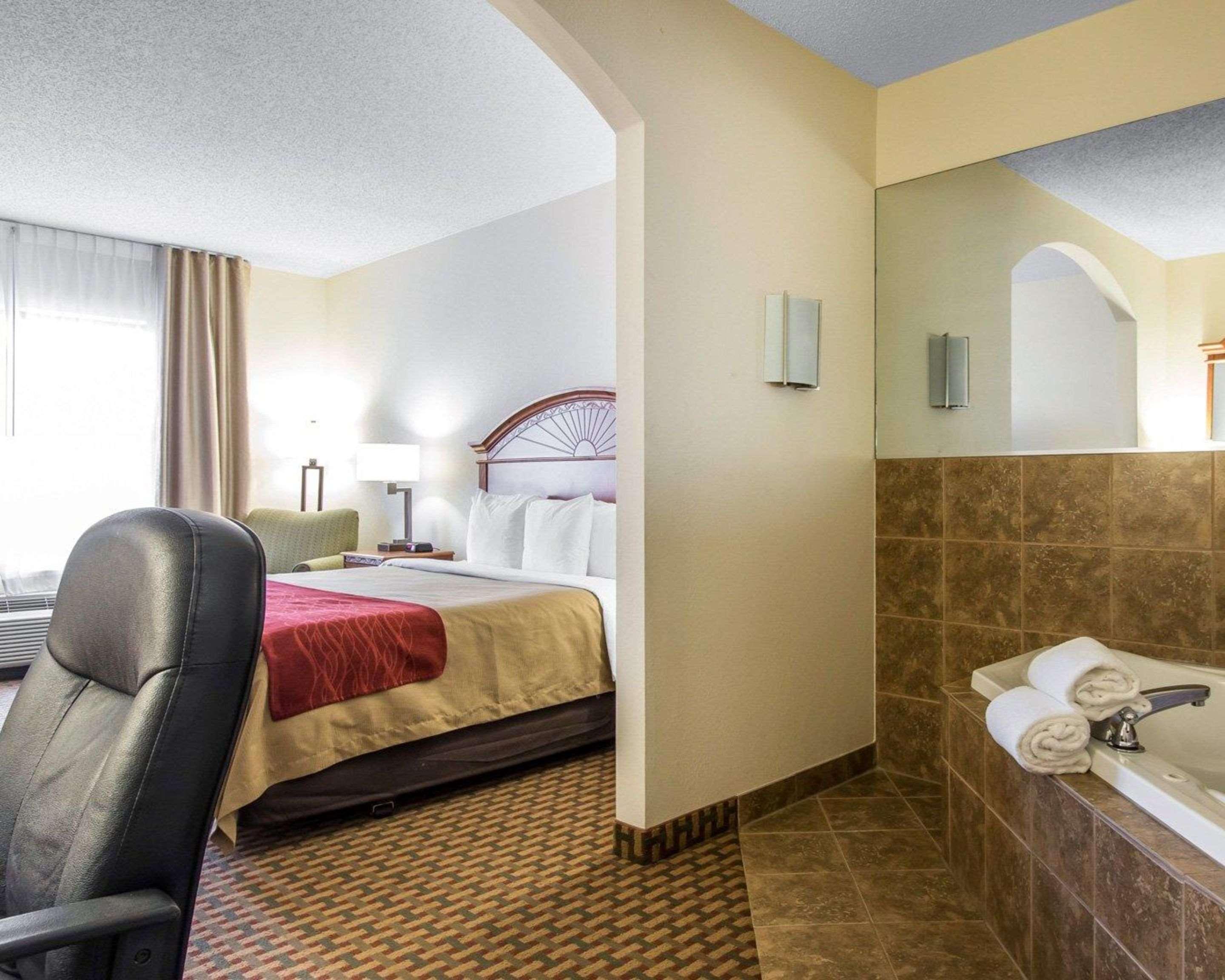 Garner Hotel Oklahoma City - Quail Springs By Ihg Экстерьер фото