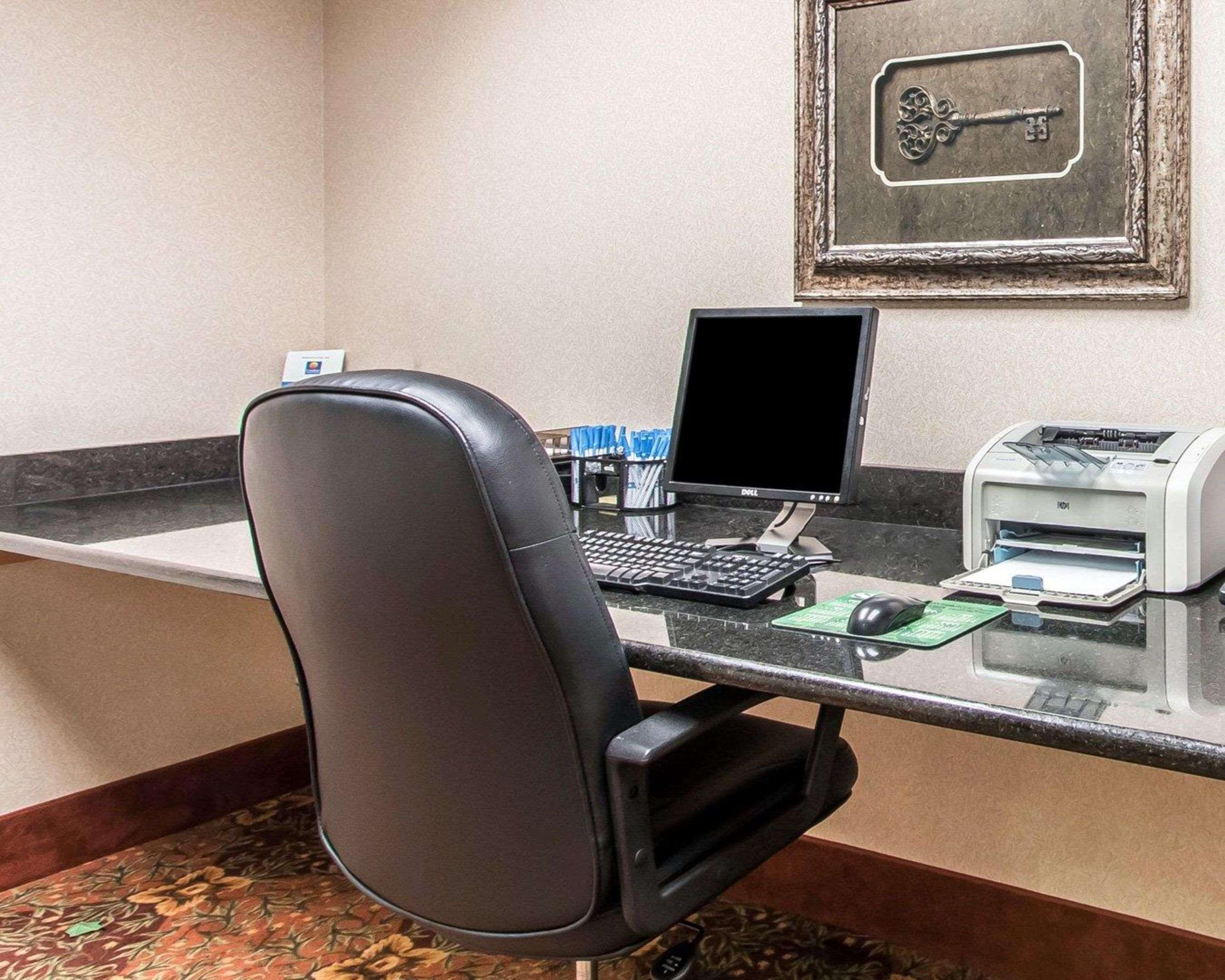 Garner Hotel Oklahoma City - Quail Springs By Ihg Экстерьер фото